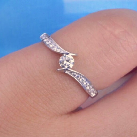 Size 7 Sterling Silver Tension Set Moissanite Channel set Diamonds Sparkly - Picture 6 of 14